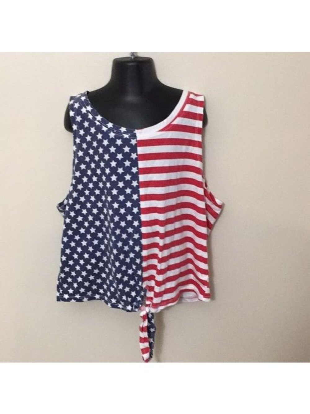 City Streets girls American flag print tank top w/ tie in front, Size Medium